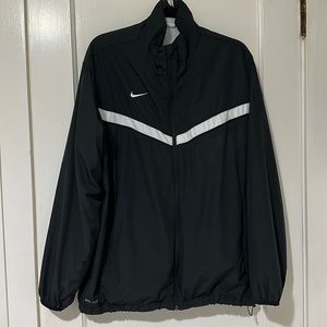 Men’s Nike XL Jacket/Pants - like new condition. This is a set
